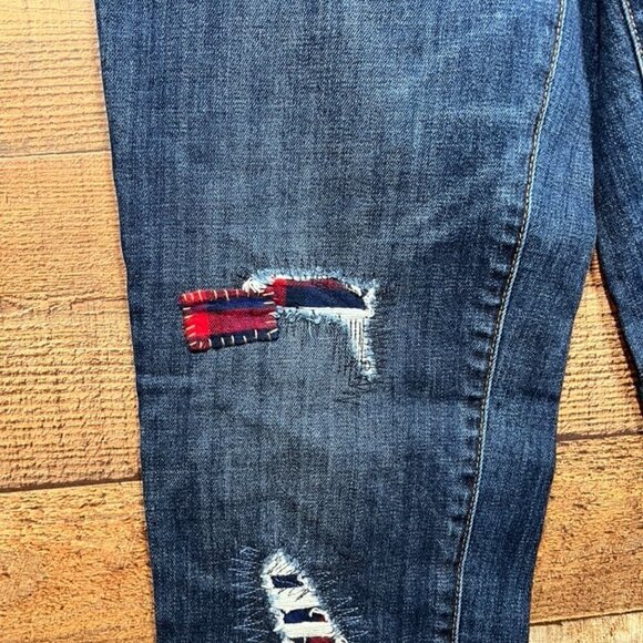 Talbots Flawless Five Pocket Distressed Boyfriend Jeans size 2 - Picture 2 of 5